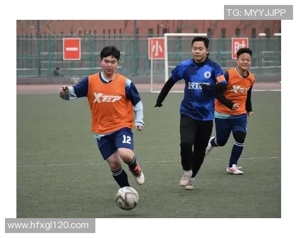 广州足球队勇攀高峰的冠军赛之路与辉煌历程回顾