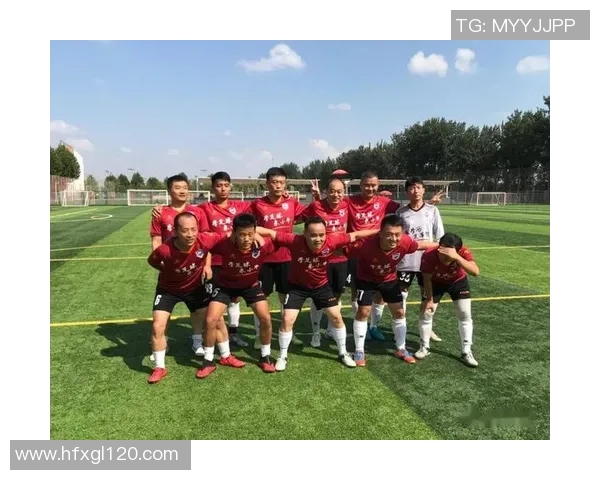 杭州足球队荣登全国足球配合排行榜第六名展现出色团队实力 杭州足球队荣登全国足球配合排行榜第六名展现出色团队实力