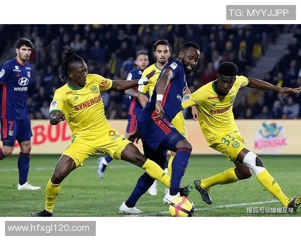 阿瓦尼足球明星闪耀赛场展现激情与才华的精彩瞬间